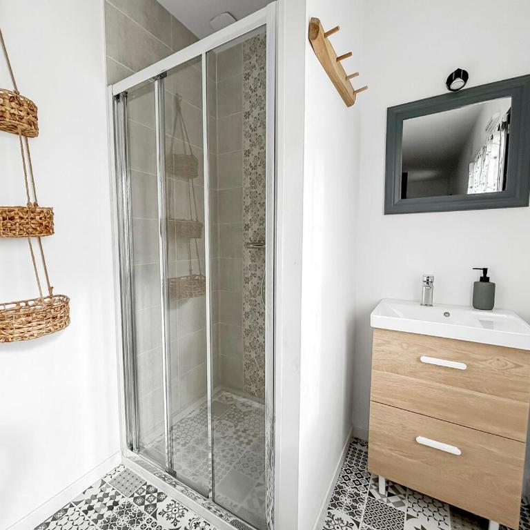 Télétravail · 4 suites (sdb) · Bureaux · Terrasse - Villa - 34