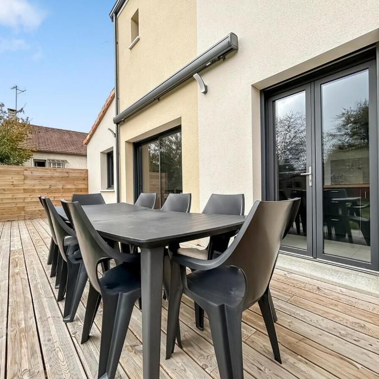 Télétravail · 4 suites (sdb) · Bureaux · Terrasse - Villa - 46