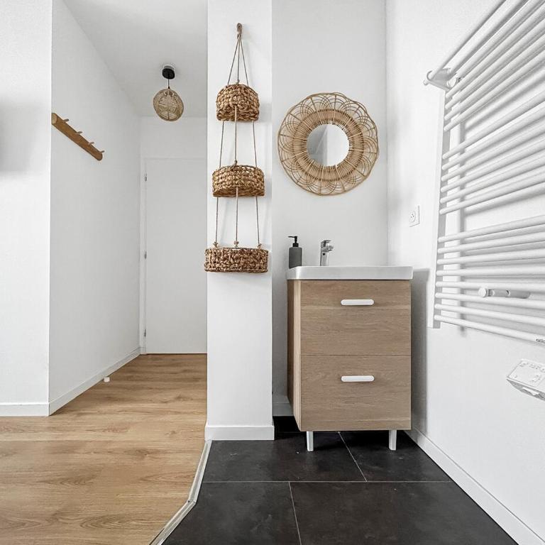 Télétravail · 4 suites (sdb) · Bureaux · Terrasse - Villa - 33