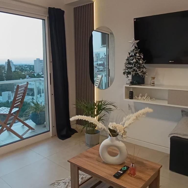 Apart Alameda - One-Bedroom Apartment with City View - 9