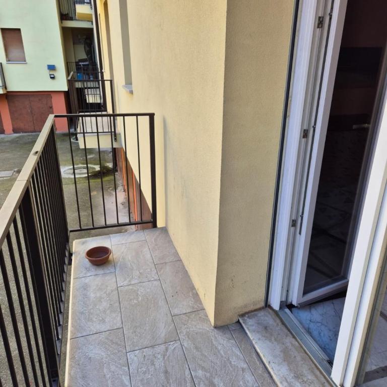 Viale Oberdan 11B - Appartamento con 3 Camere da Letto e con Balcone - 19