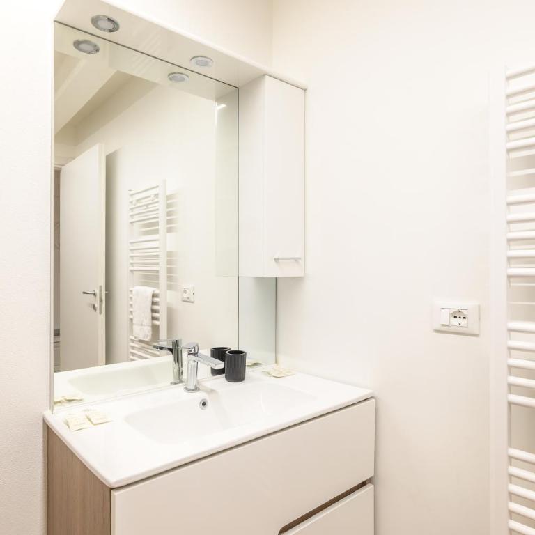GuestHost - Piazza della Frutta Studio Apartments - Monolocale - 12