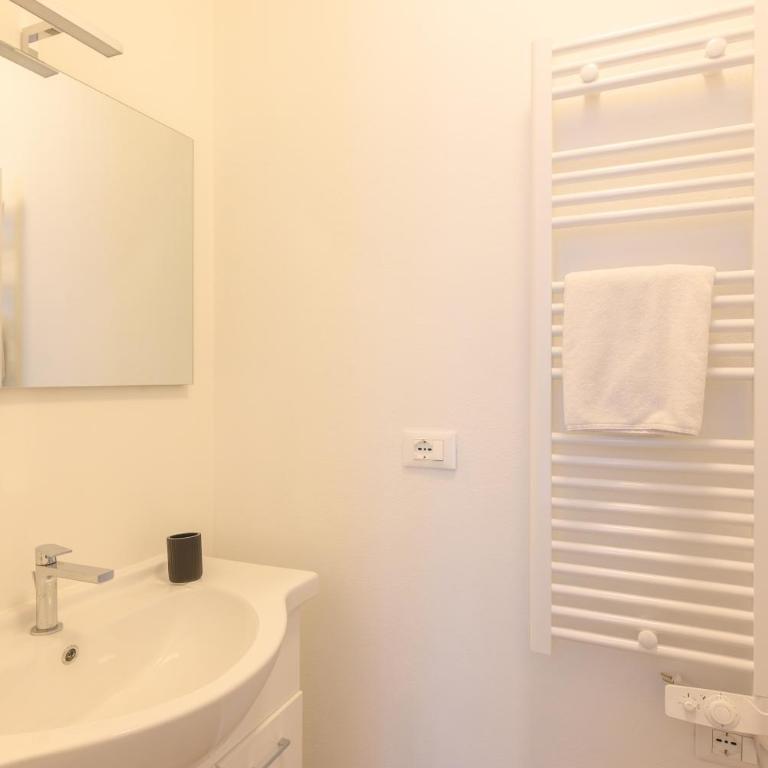GuestHost - Piazza della Frutta Studio Apartments - Monolocale - 7