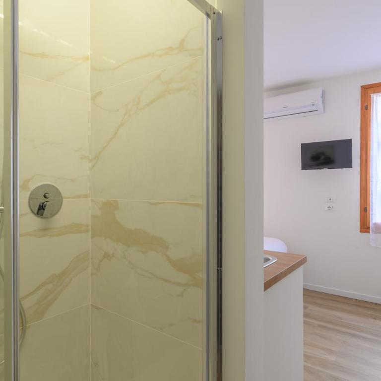 GuestHost - Piazza della Frutta Studio Apartments - Monolocale - 8