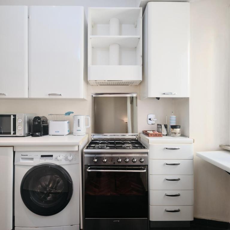 5 minutes from the Colosseo - Free Wi-Fi & Netflix - Appartamento con 1 Camera da Letto - 16