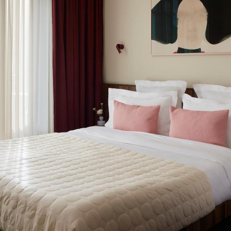 Numa Paris Champs-Élysées - Chambre Moyenne - Accessible aux Personnes à Mobilité Réduite - 1
