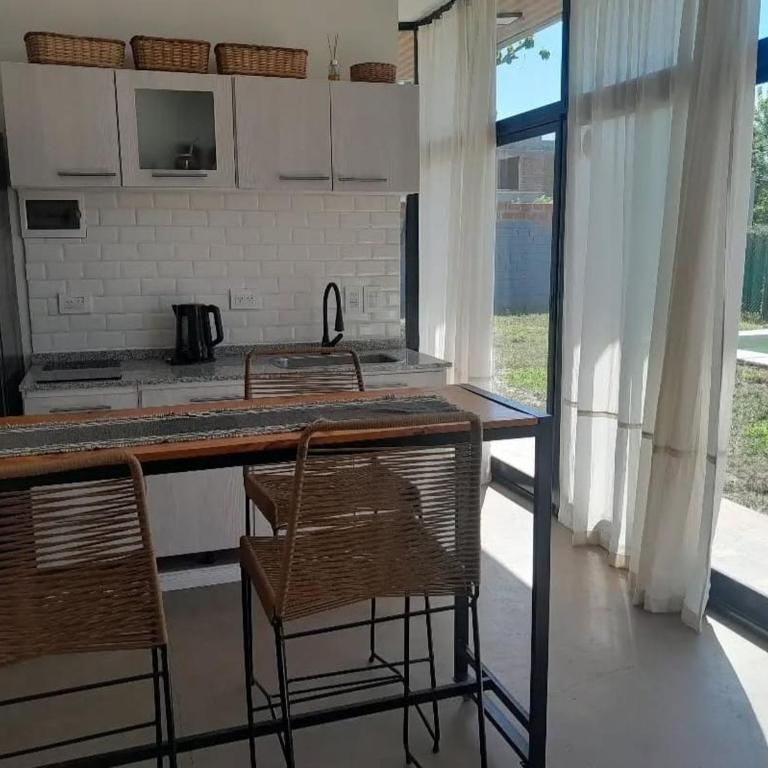 Monoambiente con parque y pileta - One-Bedroom Apartment - 3