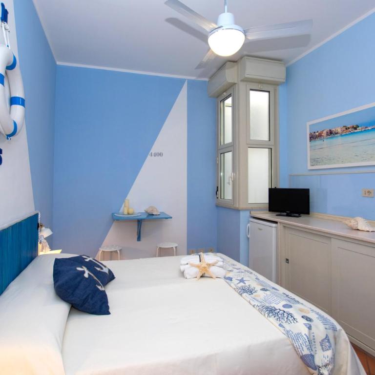Palermo Mare Holidays - Camera Matrimoniale con Bagno Privato - 6