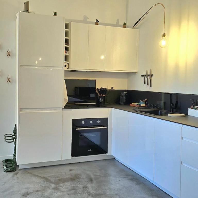 Azzurella - Suberbe T2 tout neuf, à 3min du vieux port avec parking inclus - BY AURAconciergerie - Deluxe Apartment mit 1 Schlafzimmer - 22