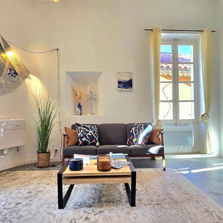 Azzurella - Suberbe T2 tout neuf, à 3min du vieux port avec parking inclus - BY AURAconciergerie - Deluxe Apartment mit 1 Schlafzimmer - 5