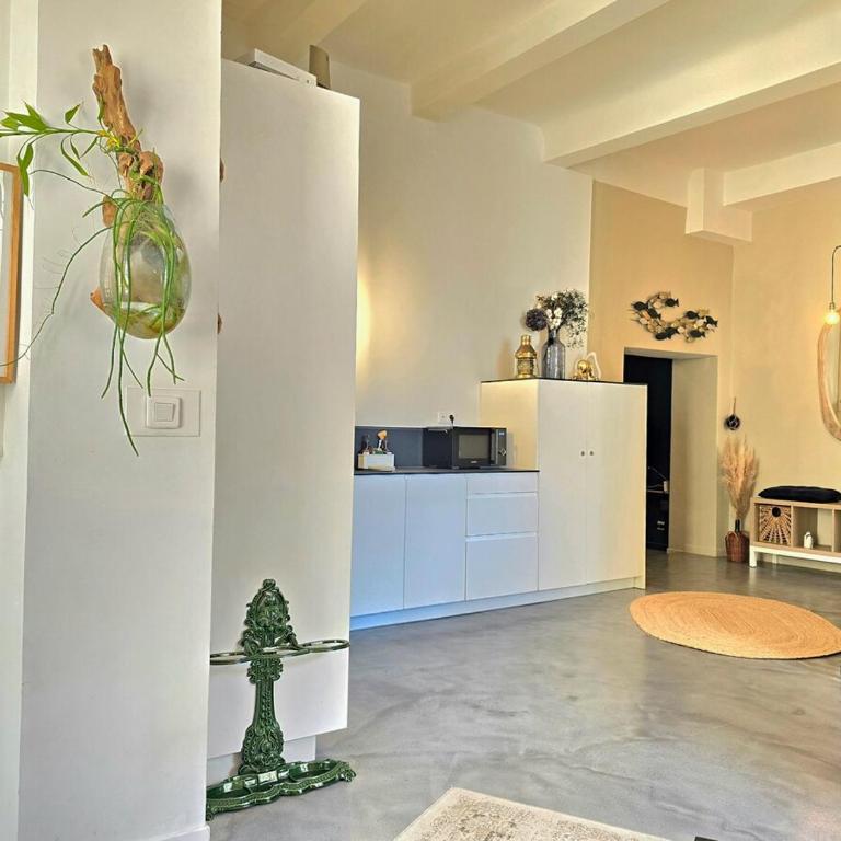 Azzurella - Suberbe T2 tout neuf, à 3min du vieux port avec parking inclus - BY AURAconciergerie - Deluxe Apartment mit 1 Schlafzimmer - 6