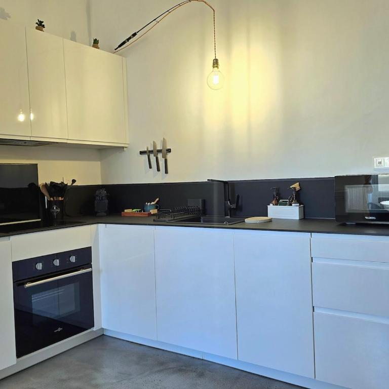 Azzurella - Suberbe T2 tout neuf, à 3min du vieux port avec parking inclus - BY AURAconciergerie - Deluxe Apartment mit 1 Schlafzimmer - 23