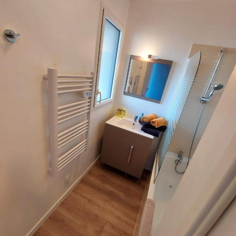 Superbe duplex à Biscarrosse Plage avec piscine, parking privé et océan à pied - Appartement 2 Chambres - 11