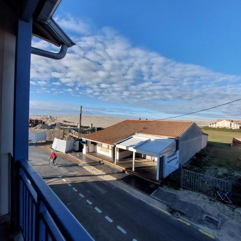 Superbe duplex à Biscarrosse Plage avec piscine, parking privé et océan à pied - Appartement 2 Chambres - 34