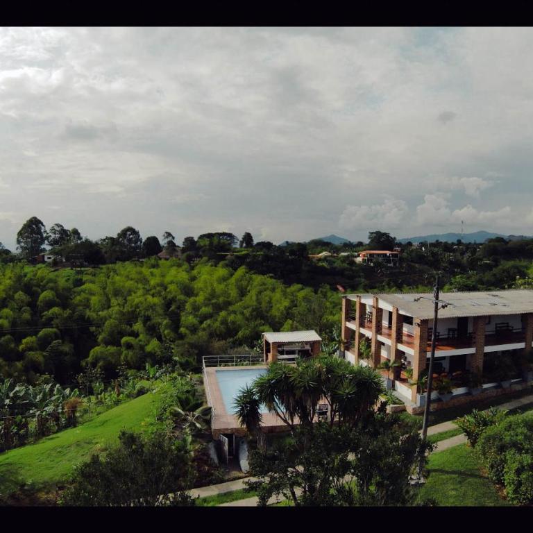 Nido Tangara - Finca Boutique Piscina y Vista - Pereira, Colombia - Seven-Bedroom House - 56