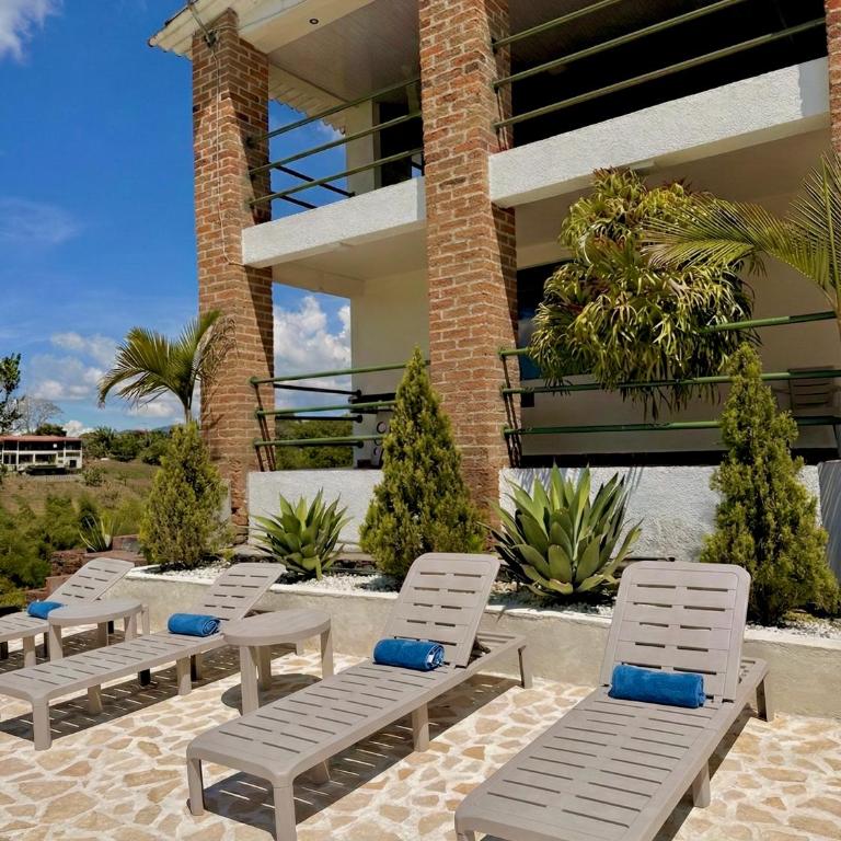Nido Tangara - Finca Boutique Piscina y Vista - Pereira, Colombia - Seven-Bedroom House - 33