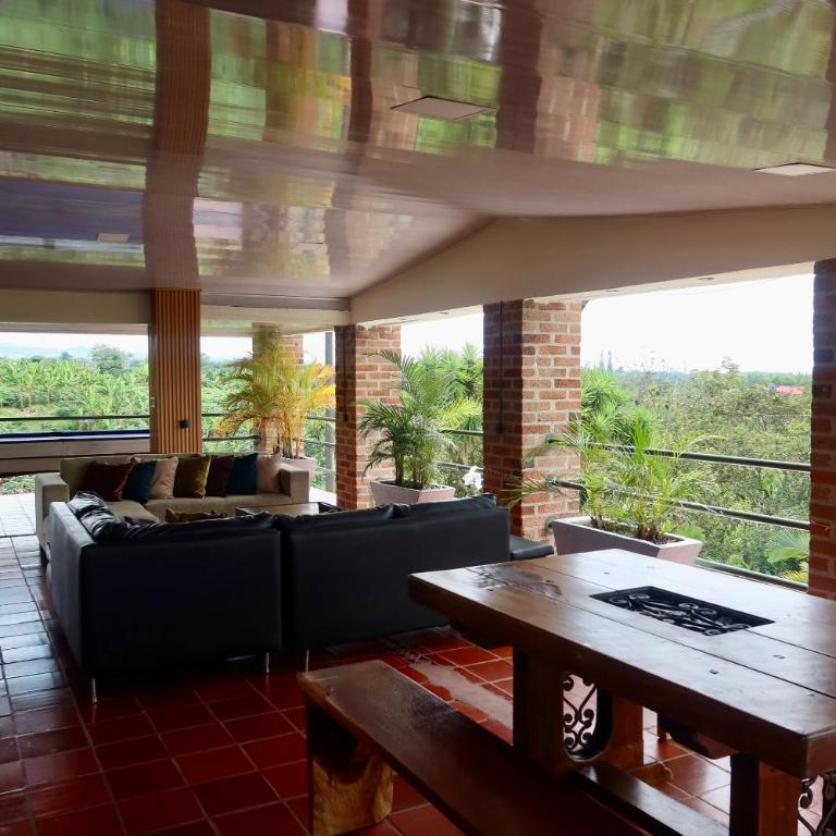 Nido Tangara - Finca Boutique Piscina y Vista - Pereira, Colombia - Seven-Bedroom House - 41