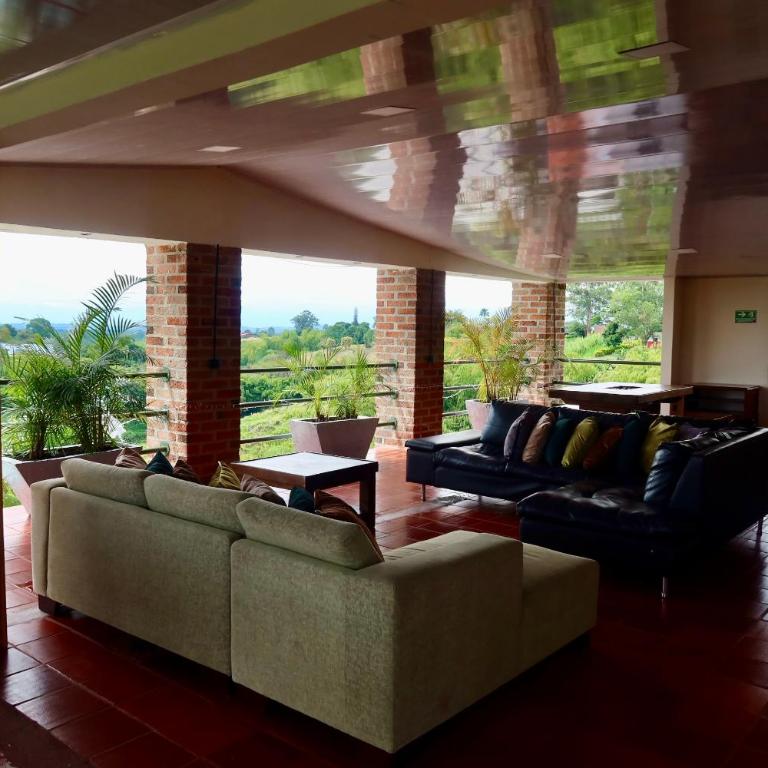 Nido Tangara - Finca Boutique Piscina y Vista - Pereira, Colombia - Seven-Bedroom House - 58