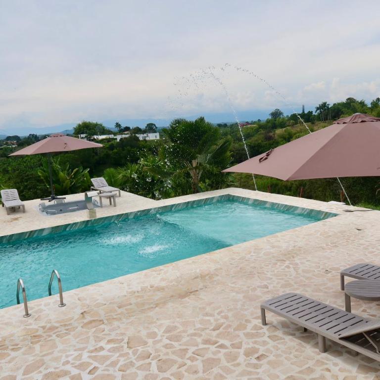 Nido Tangara - Finca Boutique Piscina y Vista - Pereira, Colombia - Seven-Bedroom House - 42