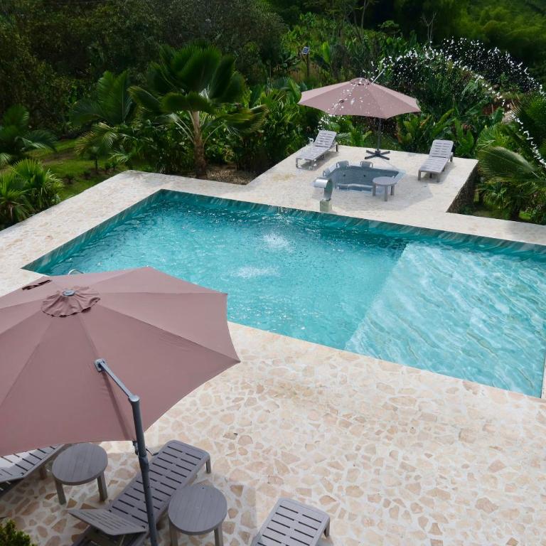 Nido Tangara - Finca Boutique Piscina y Vista - Pereira, Colombia - Seven-Bedroom House - 59