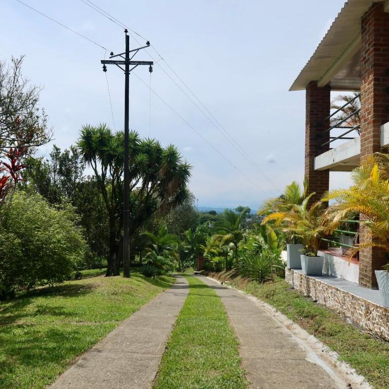 Nido Tangara - Finca Boutique Piscina y Vista - Pereira, Colombia - Seven-Bedroom House - 73