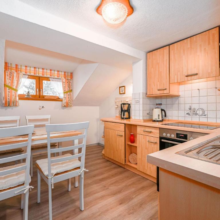 Landhaus Viktoria - Apartment mit Balkon - 1
