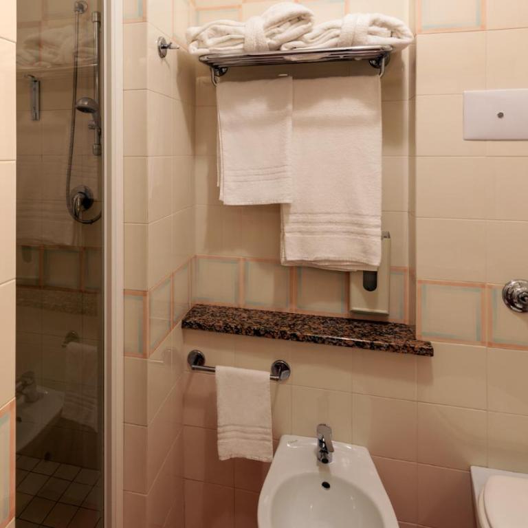 Hotel Marina Uno - Camera Tripla Economy - 1