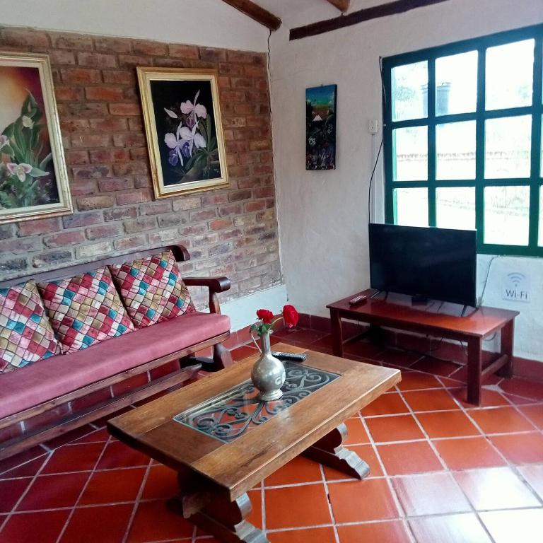 Acogedora casa rodeada de paisajes y jardines-Estancia Nirvana - Two-Bedroom House - 7