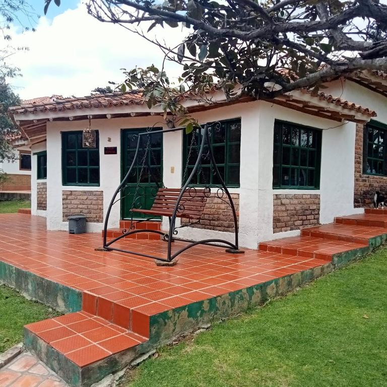 Acogedora casa rodeada de paisajes y jardines-Estancia Nirvana - Two-Bedroom House - 6