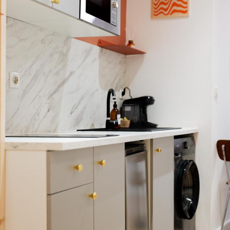 charmant studio - coeur de ville - 2 personnes - Studio - 8