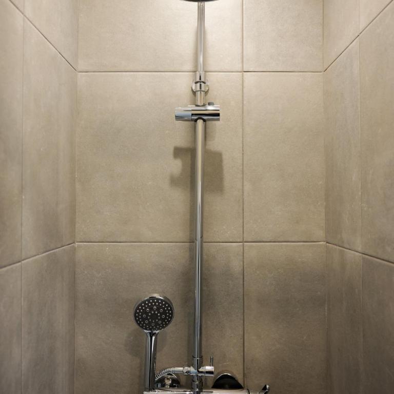 charmant studio - coeur de ville - 2 personnes - Studio - 12