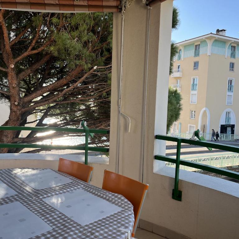 Port Frejus Le Nautica T2-3 capacite 4-5 p - Apartment mit 2 Schlafzimmern und Terrasse - 4