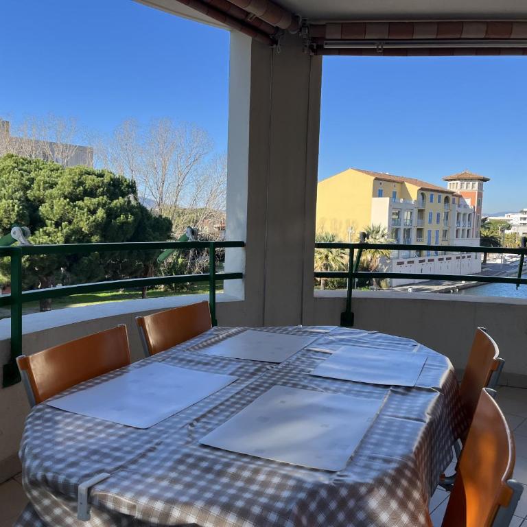 Port Frejus Le Nautica T2-3 capacite 4-5 p - Apartment mit 2 Schlafzimmern und Terrasse - 11