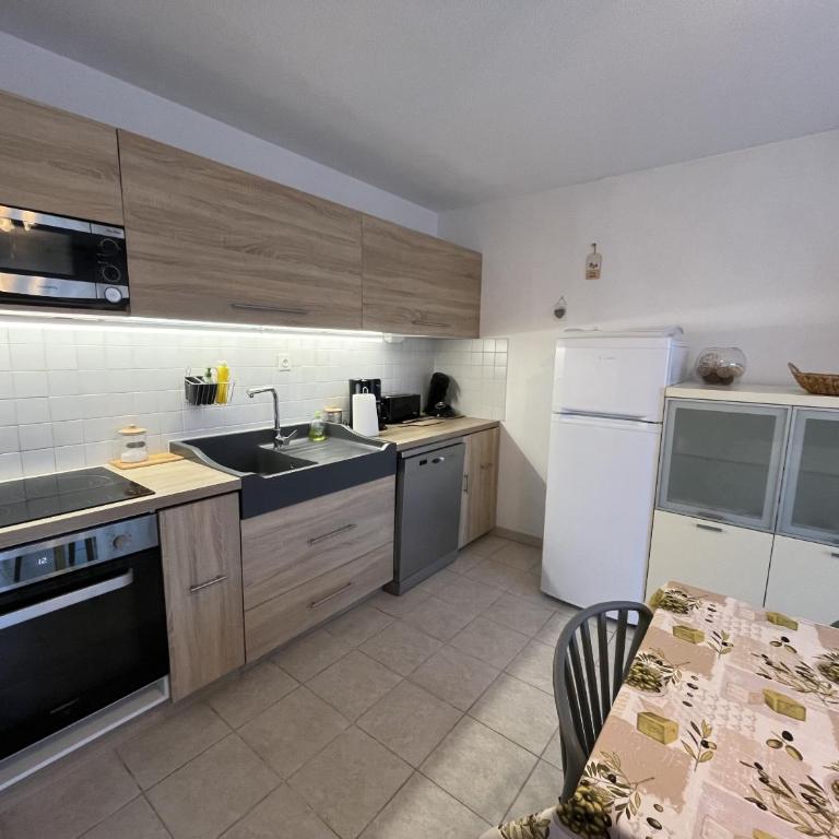 Port Frejus Le Nautica T2-3 capacite 4-5 p - Apartment mit 2 Schlafzimmern und Terrasse - 19