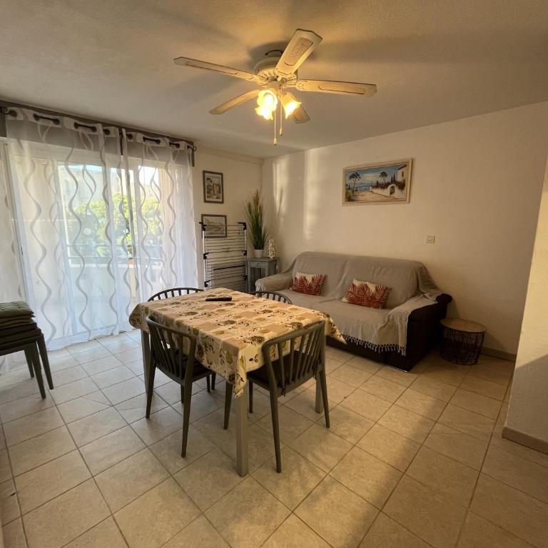 Port Frejus Le Nautica T2-3 capacite 4-5 p - Apartment mit 2 Schlafzimmern und Terrasse - 24