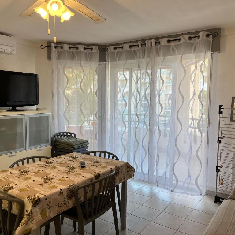 Port Frejus Le Nautica T2-3 capacite 4-5 p - Apartment mit 2 Schlafzimmern und Terrasse - 26