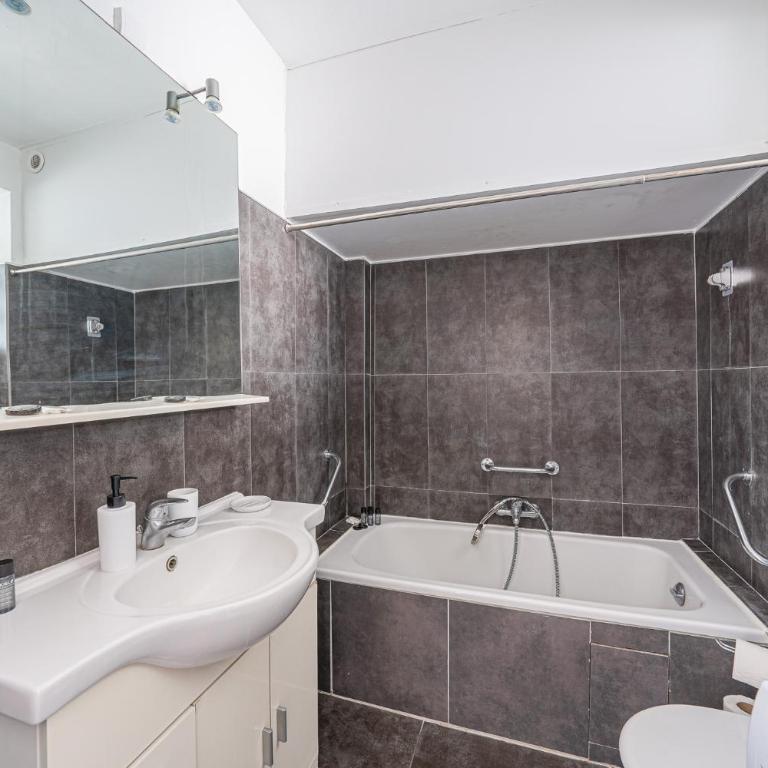 Bord de mer- Plage -Antibes Juan - Appartement 1 Chambre - 23