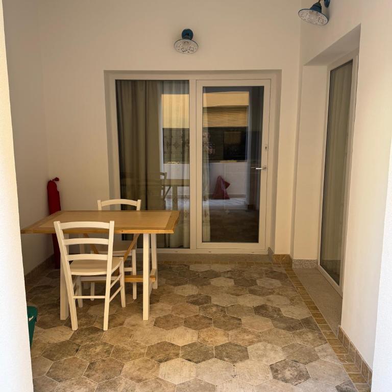 Casa Gallo - Appartamento con 1 Camera da Letto, Balcone e Vista Montagna - 1