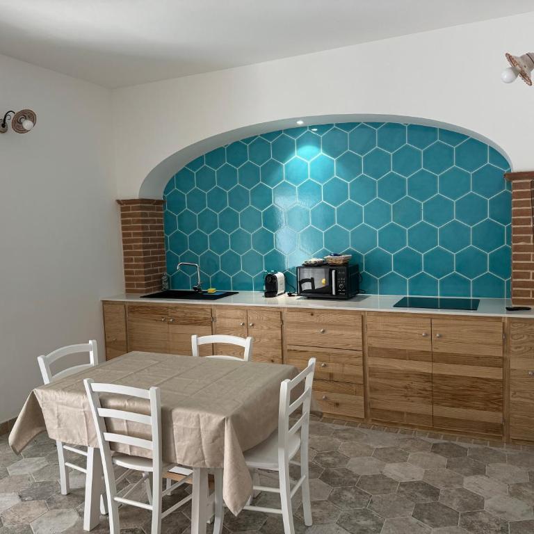Casa Gallo - Appartamento con 1 Camera da Letto, Balcone e Vista Montagna - 17