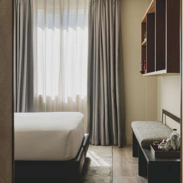 Catalonia Boulevard - Superior Exterior Room - 8