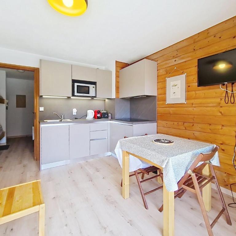 Alpina AL1 MOUNTAIN & QUIET 4 Pers - Studio avec Balcon - 2