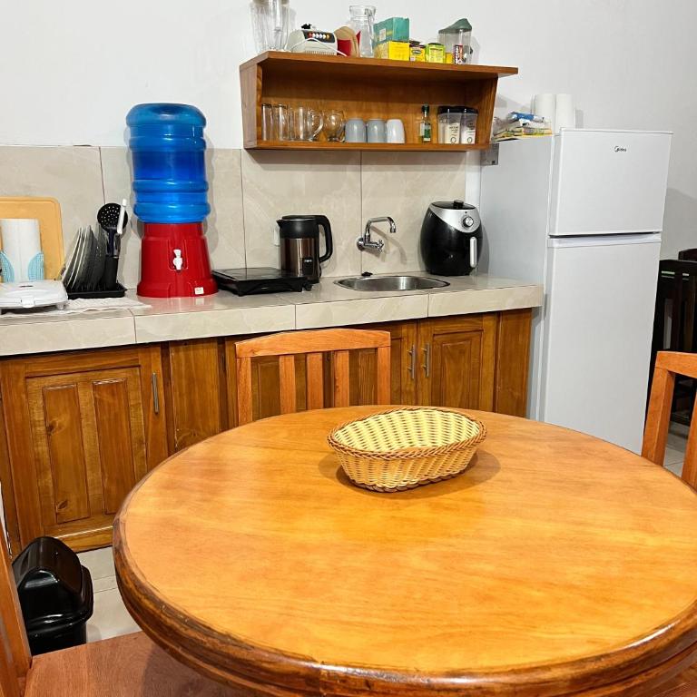Casa Florida a 15 minutos de Encarnación - Three-Bedroom House - 2