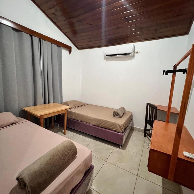 Casa Florida a 15 minutos de Encarnación - Three-Bedroom House - 3