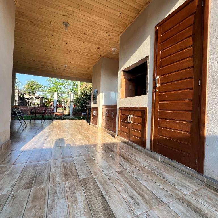 Casa Florida a 15 minutos de Encarnación - Three-Bedroom House - 8