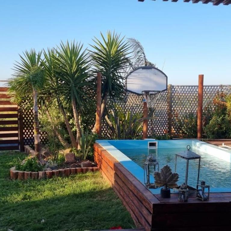 Casa con piscina y vista a la Laguna - One-Bedroom House - 4