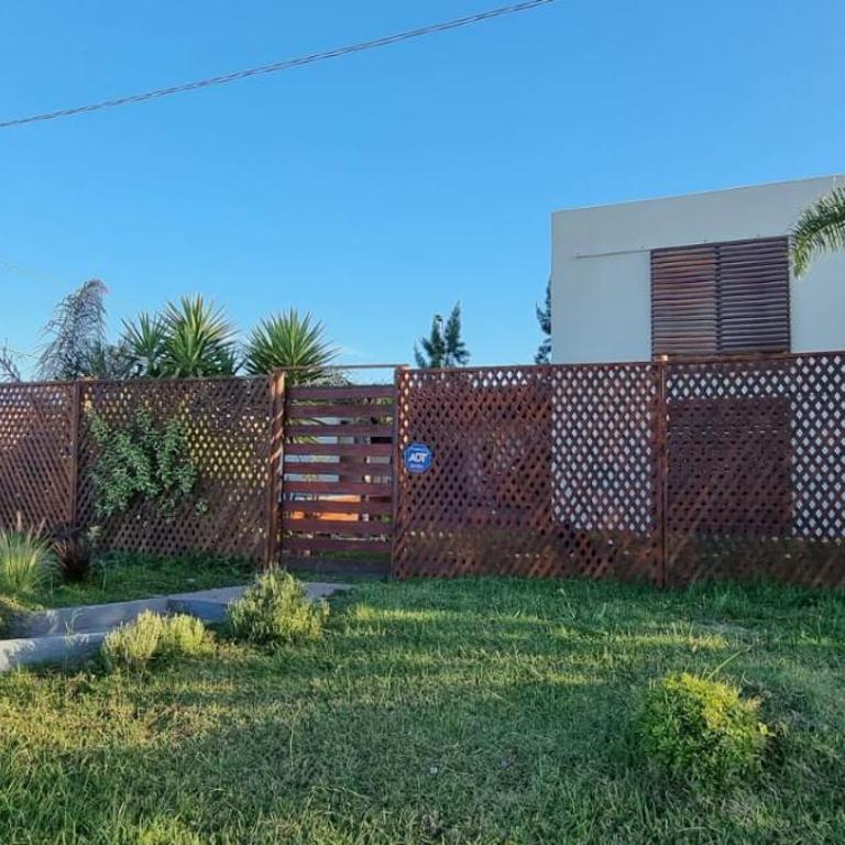 Casa con piscina y vista a la Laguna - One-Bedroom House - 12