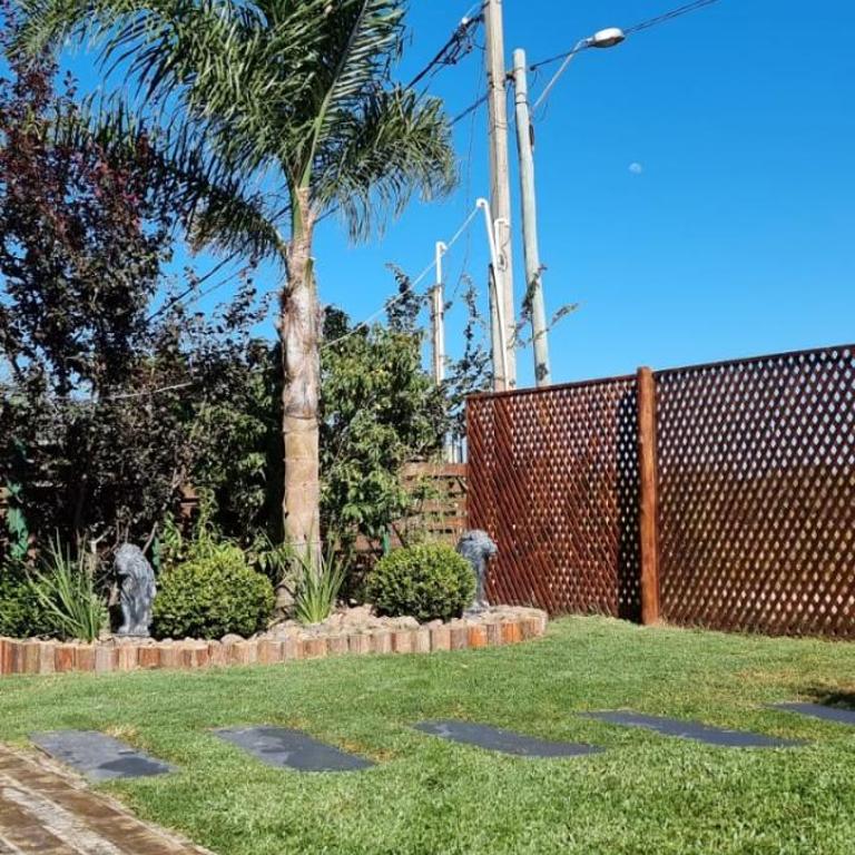 Casa con piscina y vista a la Laguna - One-Bedroom House - 19