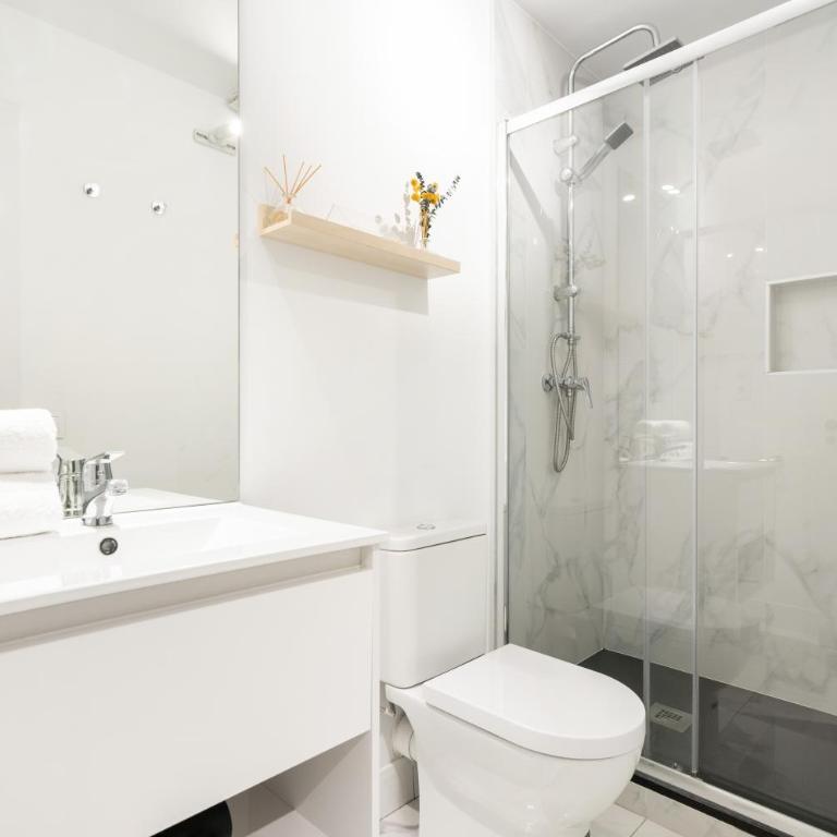 Dobo Madrid Luna - Double Room - 6