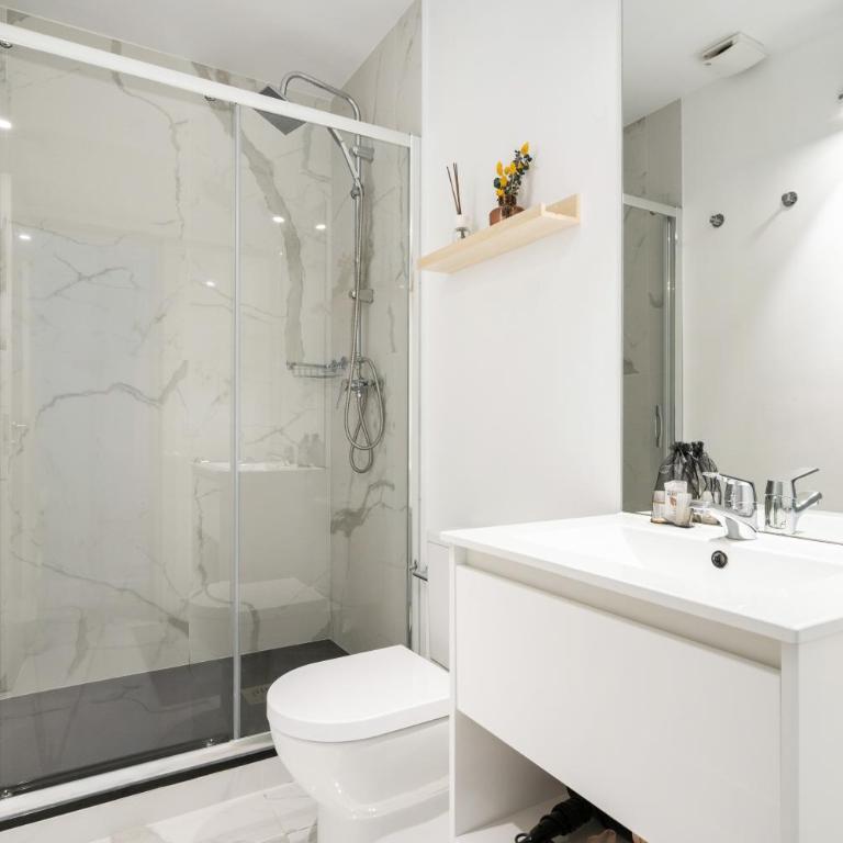 Dobo Madrid Luna - Double Room - 7