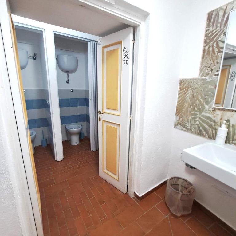 Agorà Hostel - Posto Letto in Dormitorio Misto - 4